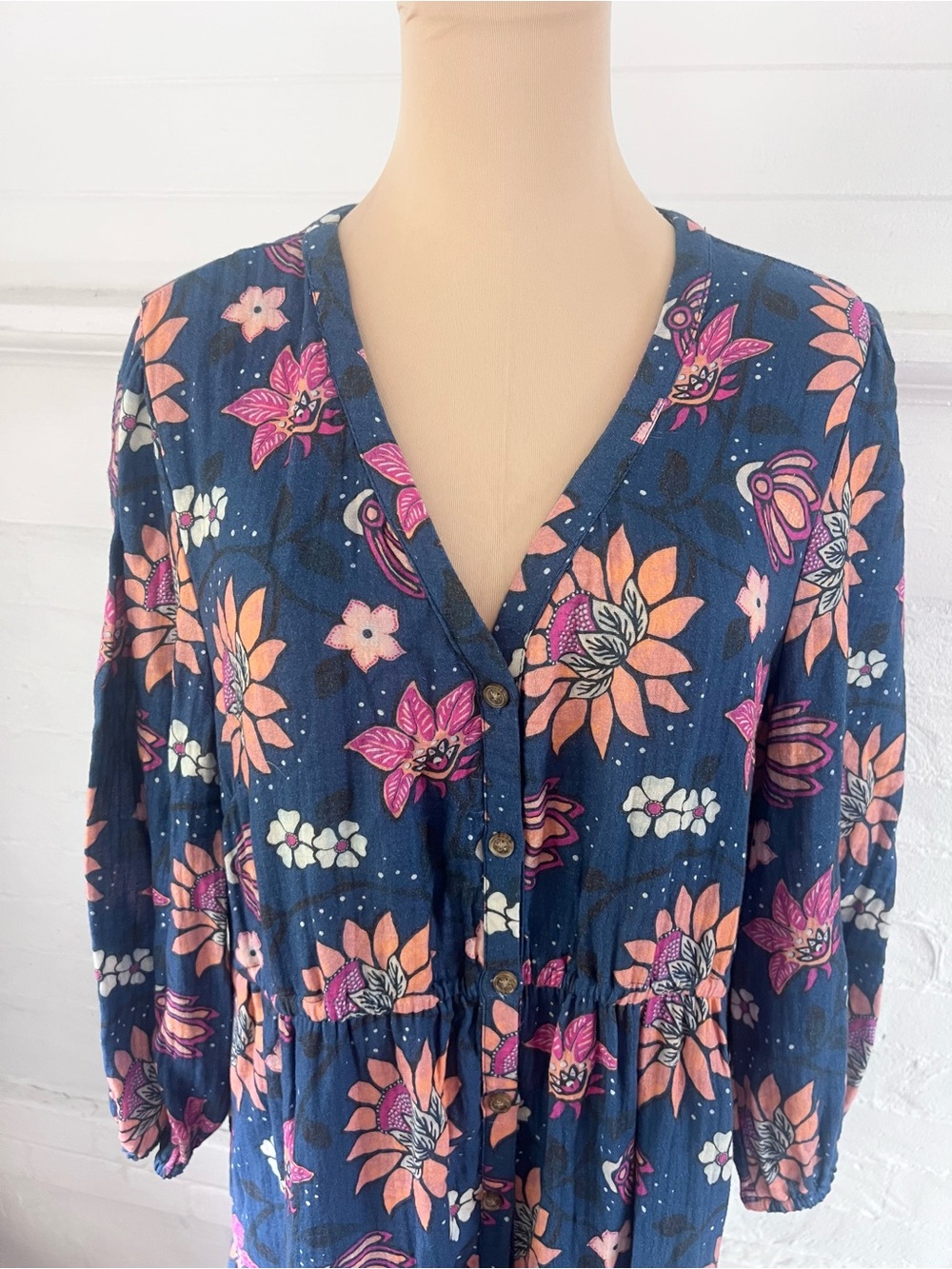 Marine Layer Willow Midi Dress in Floral Batik Blue Pink Natural Fiber Size XL - Picture 9 of 16